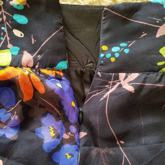 Zara Basic Printed Floral ruffled skirt sz M - Picture 4 of 8